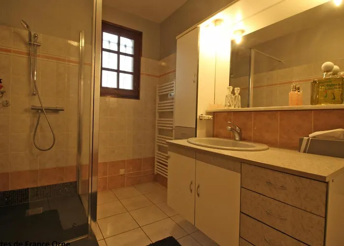 펜션 Familiale Avec Jardin, Proche Du Haras Du Pin, Calme Et Agreable - Fr-1-497-173 *