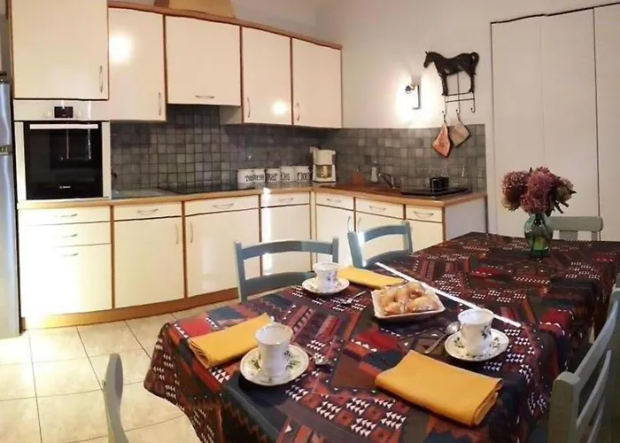 Familiale Avec Jardin, Proche Du Haras Du Pin, Calme Et Agreable - Fr-1-497-173 펜션 Le Merlerault